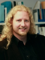 This image shows Dr.-Ing. Jan Paul Lindner